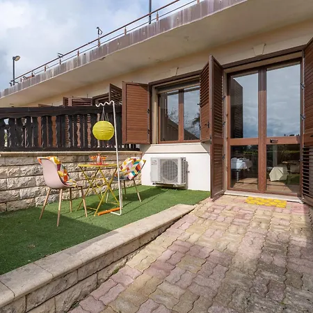 Pathos Retreat Pool And Garden