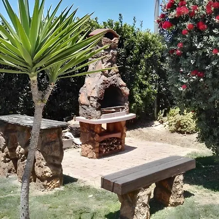 Pathos Retreat Pool And Garden *