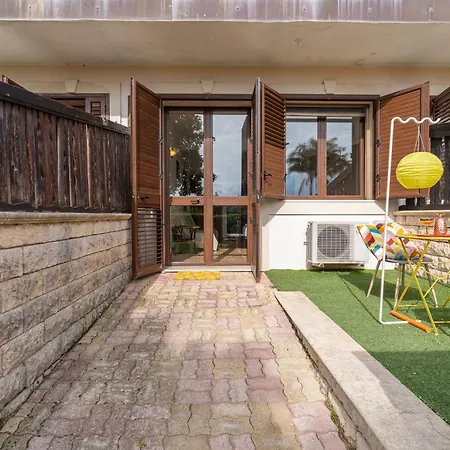 Ferienhaus Pathos Retreat Pool And Garden