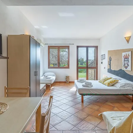 Pathos Retreat Pool And Garden